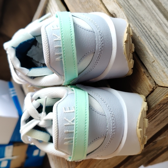 Nike Waffle Debut white mint foam men's size 9 - Picture 5 of 13